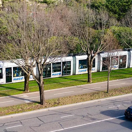 T2 De Standing Climatise Avec Parking Prive, Tram T2 T5, Hopitaux Est Bron
